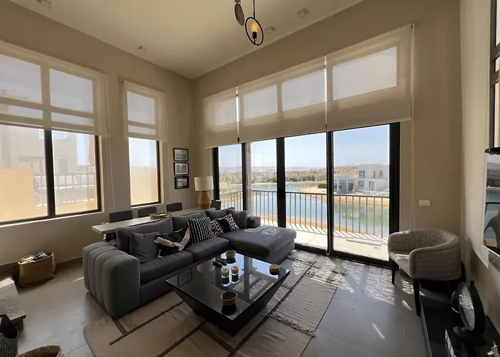 Tawila Luxury 2br Skyline Loft • Rooftop Appartement *